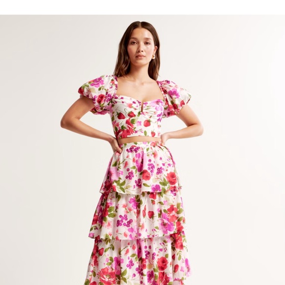 Abercrombie & Fitch Drama Puff Sleeve Sweetheart Set Top - Picture 3 of 8